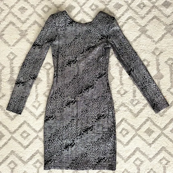 sachin and babi light blue dress Wholesale Hanna White Backless Long Sleeve Mini Dress for your store main image 1